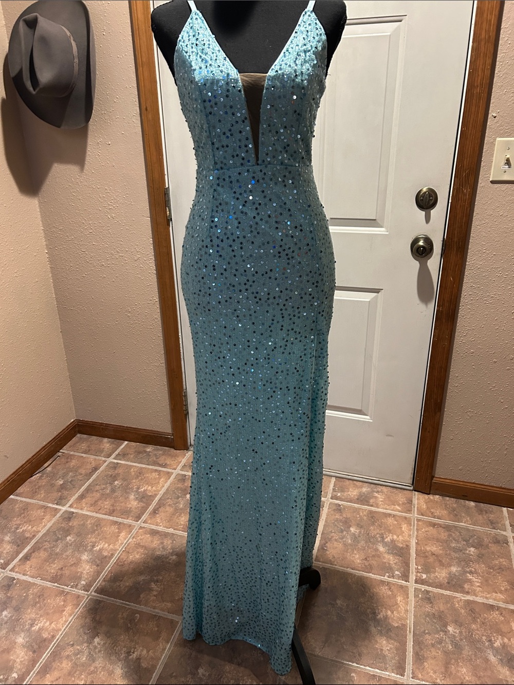 Source Unknown Light Blue Sequin Plunging V-Neck Prom Gown. NWOT